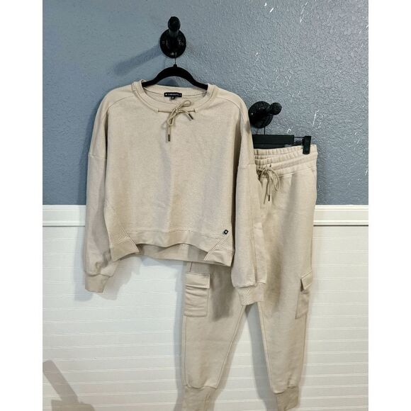 Thrive Société Oatmeal Finley Jogger Set - Picture 12 of 14